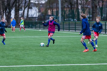 Bild 45 - wBJ Hamburger SV - Holstein Kiel : Ergebnis: 3:2